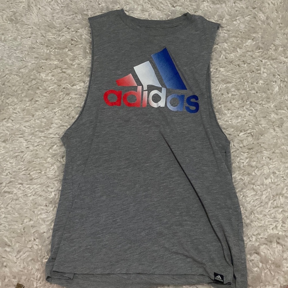 juniors small adidas arm cutout shirt